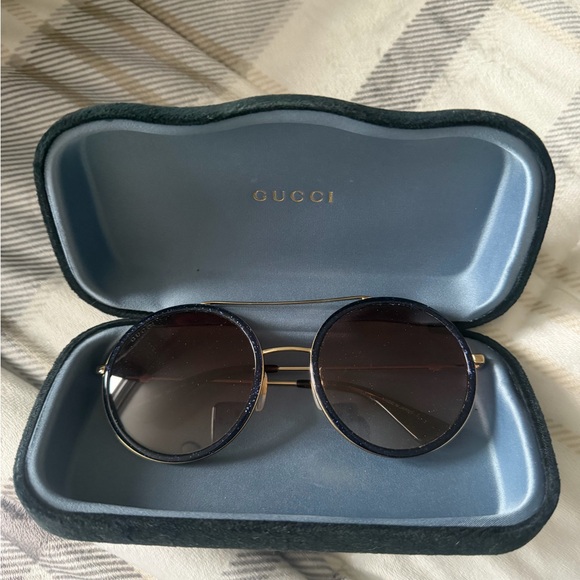 Gucci Gold and Blue Round Sunglasses - Picture 4 of 4